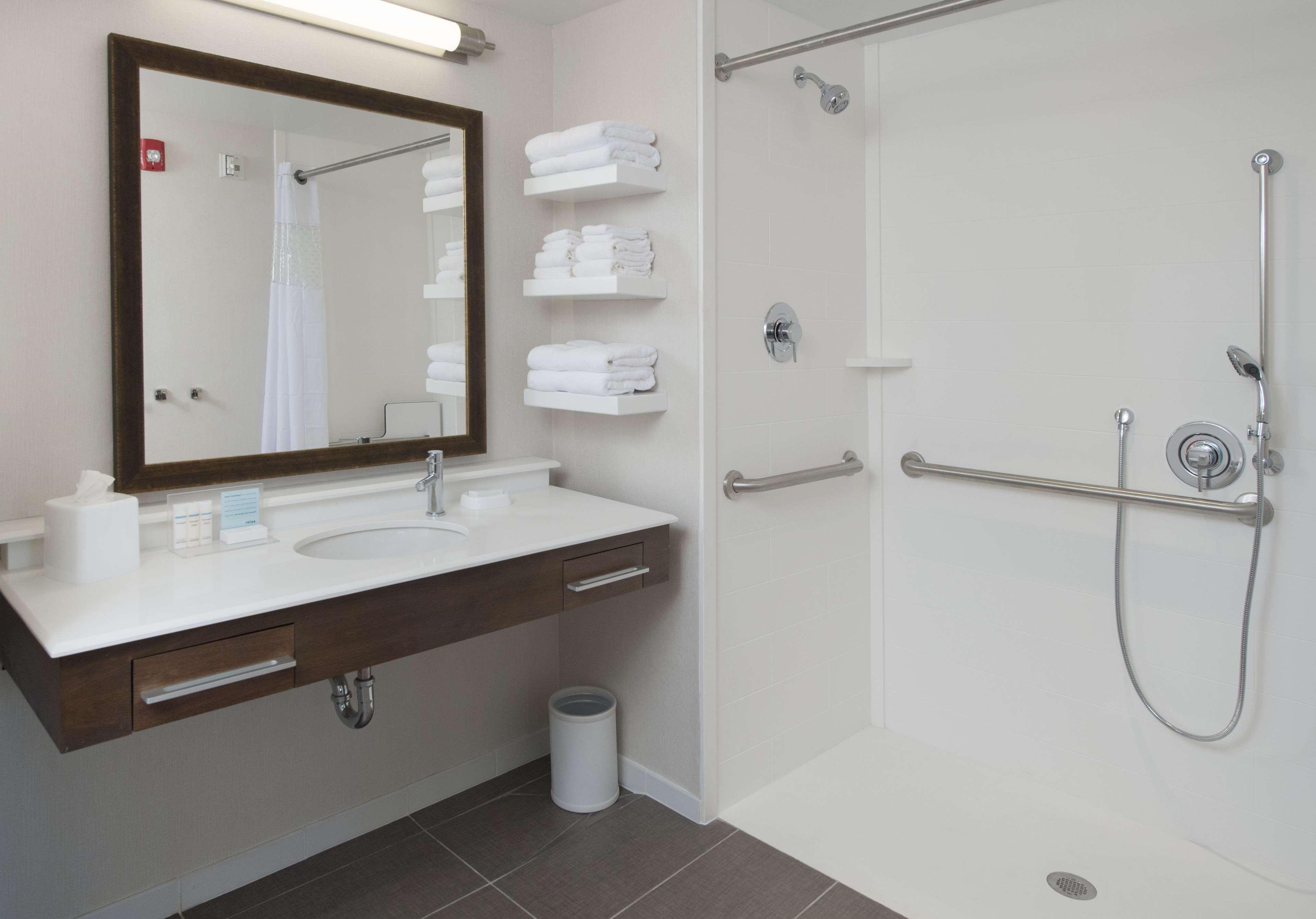 Hampton Inn & Suites Браселтон Экстерьер фото