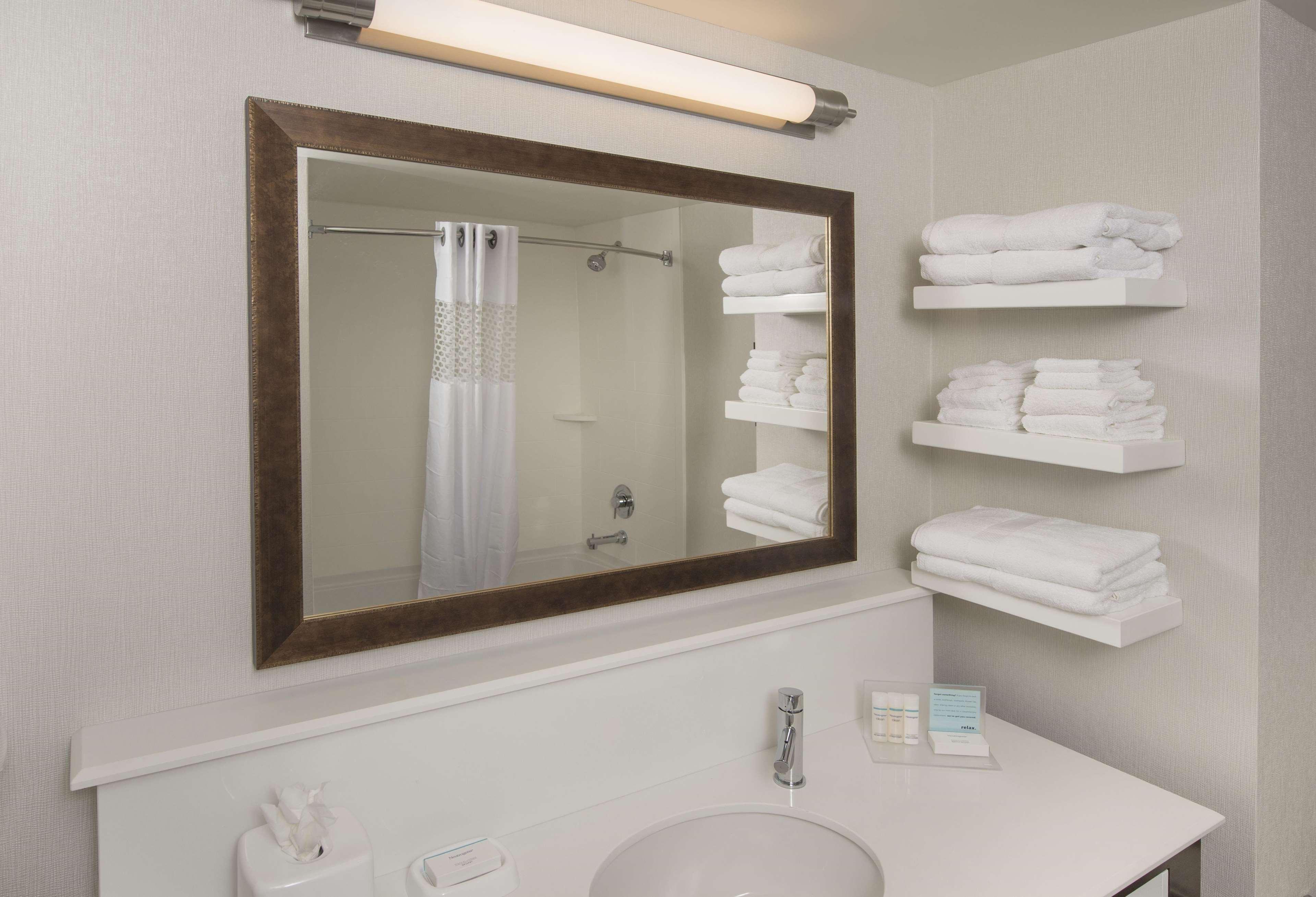 Hampton Inn & Suites Браселтон Экстерьер фото