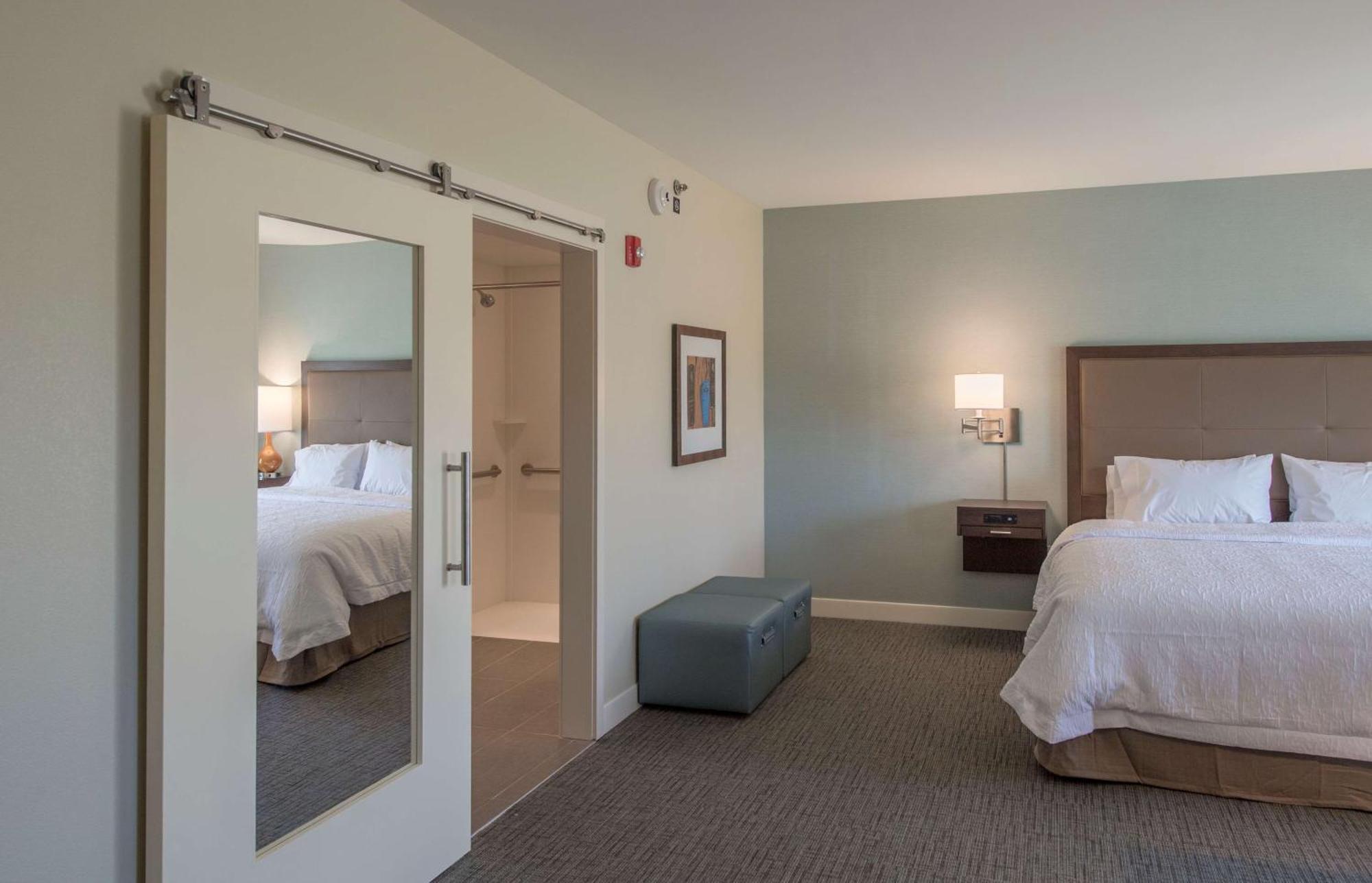 Hampton Inn & Suites Браселтон Экстерьер фото